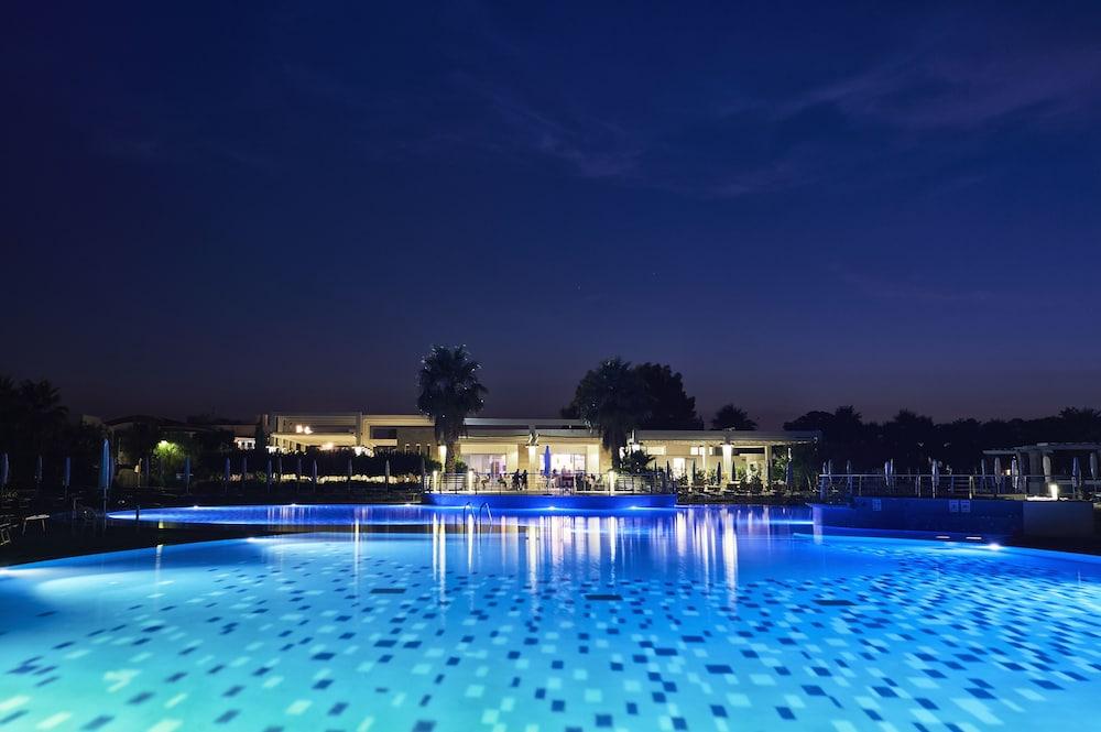 Riva Marina Resort - Cdshotels Carovigno Bagian luar foto